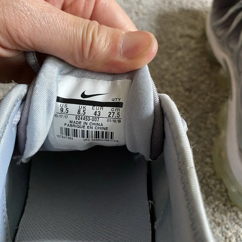 Nike Air VaporMax Plus Sneakers Men 9.5 EU 43 Silver Gradient Black 924453-007